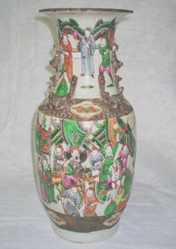 Vase, chinesisch, bemaltes Relief